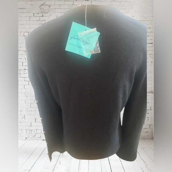 Faith & Zoe Knit Top Medium NWT Open Arm Silver Embellishment Boutique Glam - Picture 6 of 6